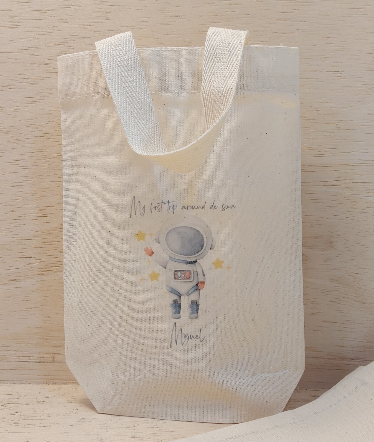 Sacolinha Minibag Astronauta - First Trip - Personalizada - Estampa Grande - Algodão Cru - Lembrancinha de Aniversário